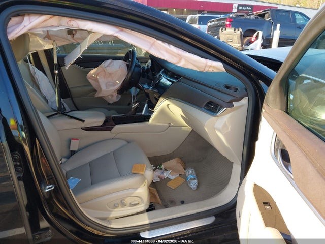 Cadillac XTS Standard
