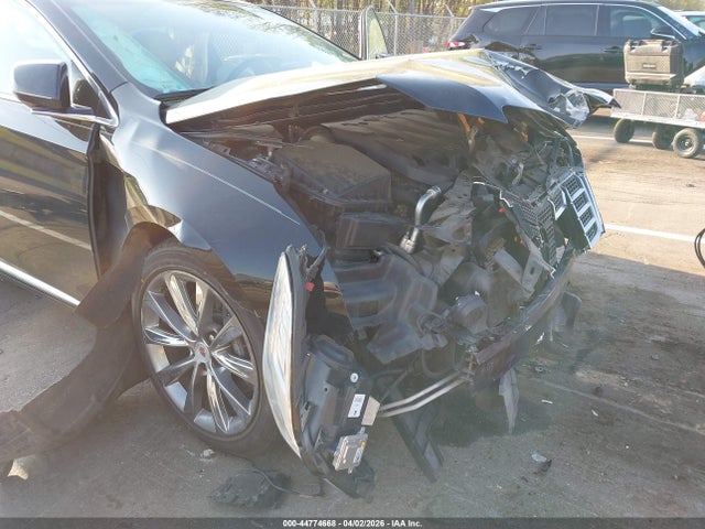 Cadillac XTS Standard