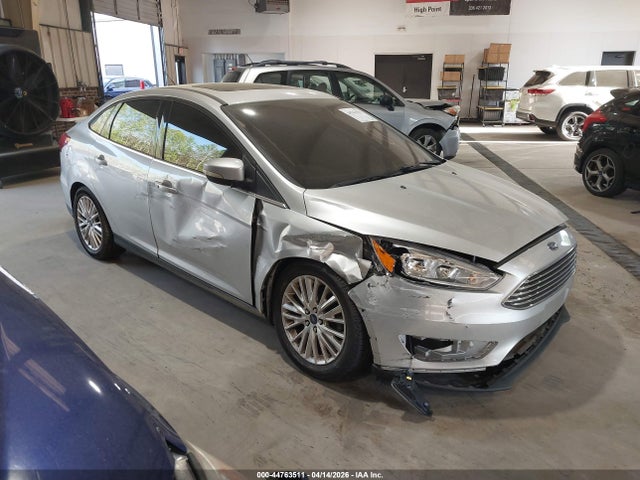 Salvage Ford Focus Image