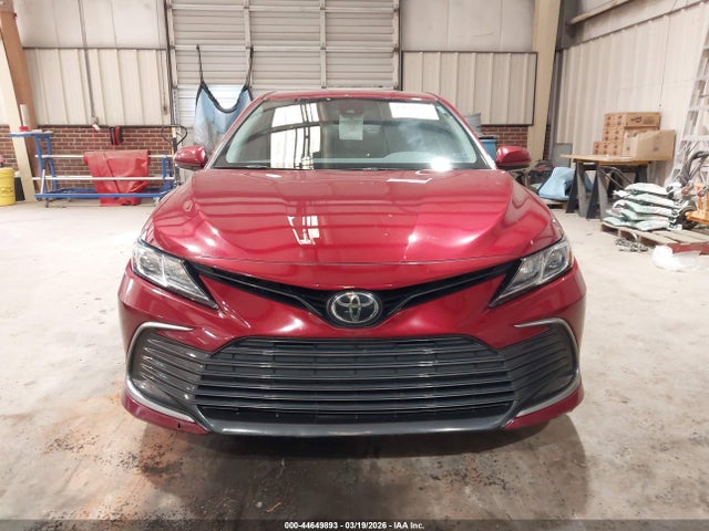 Toyota Camry Le