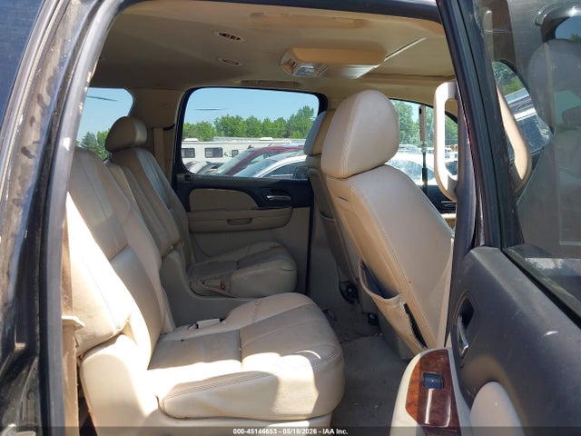 Chevrolet Suburban 1500 Lt
