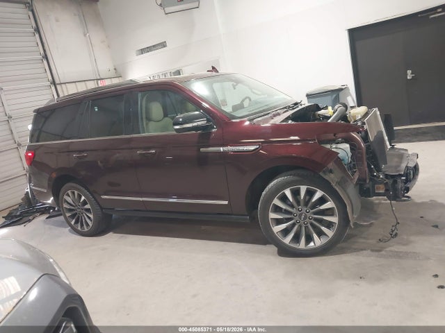 Lincoln Navigator Reserve