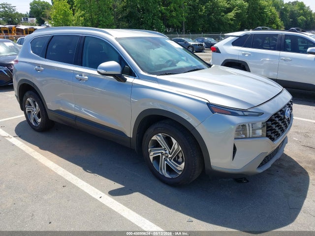 Salvage Hyundai SANTA FE Image
