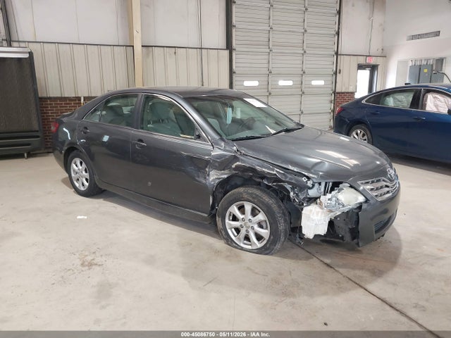 Salvage Toyota Camry Image