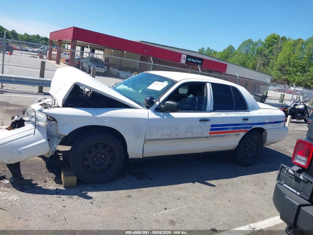 Ford Crown Victoria
