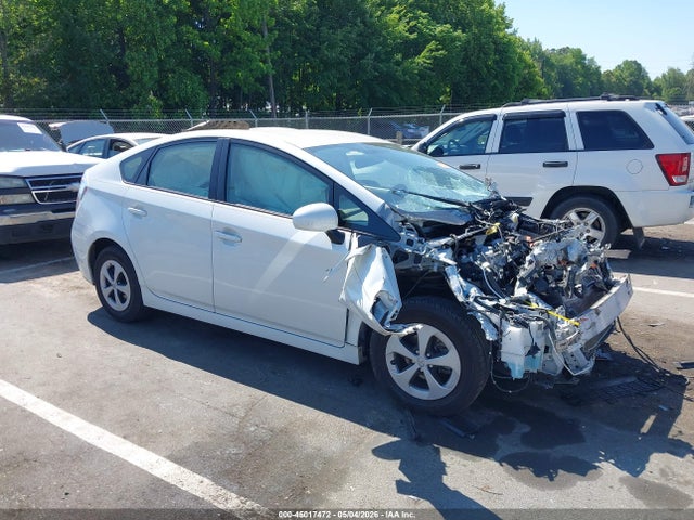 Salvage Toyota Prius Image
