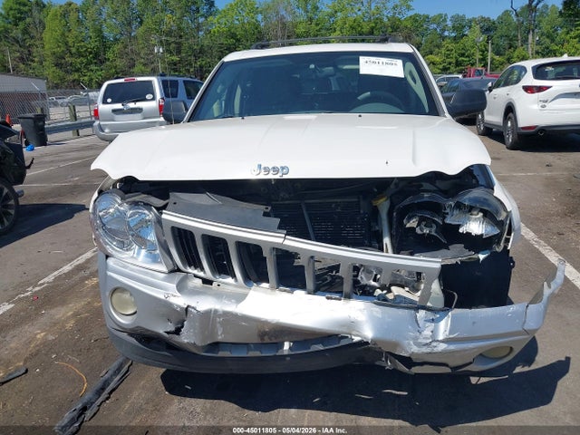 Jeep Grand Cherokee Laredo