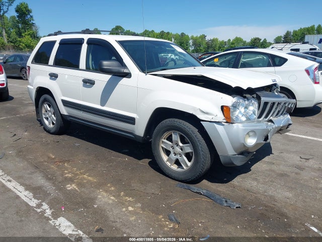 Salvage Jeep Grand Cherokee Image
