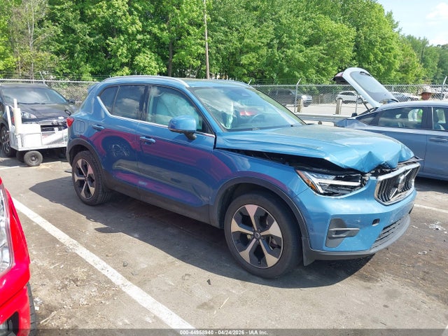 Salvage Volvo XC40 Image