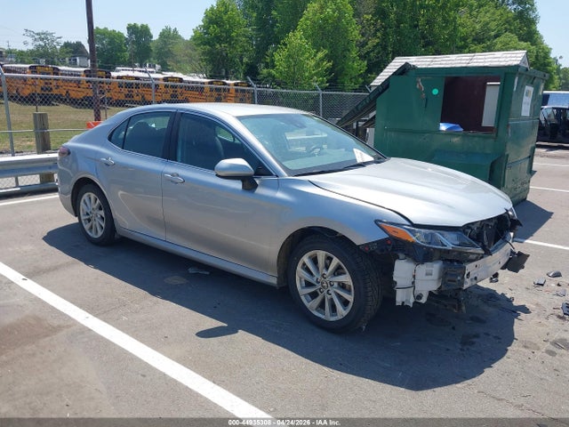 Salvage Toyota Camry Image