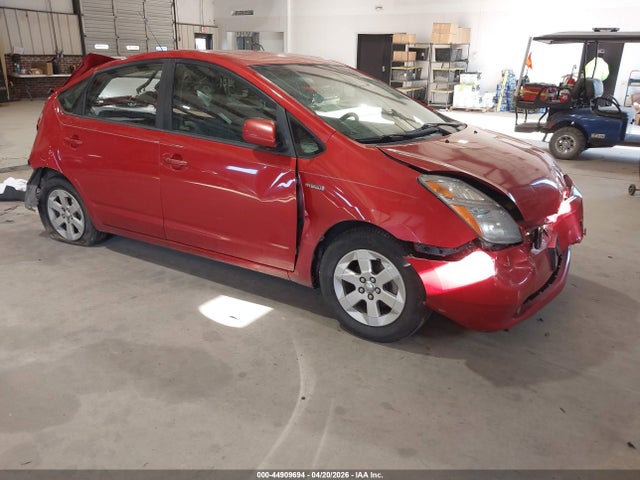Salvage Toyota Prius Image
