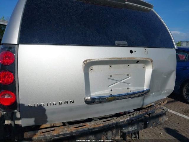 Chevrolet Suburban 1500 Ltz