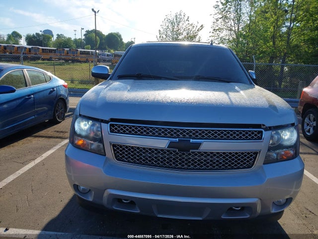 Chevrolet Suburban 1500 Ltz
