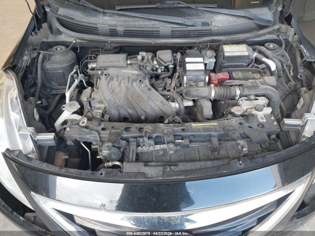 Nissan Versa 1.6 Sv