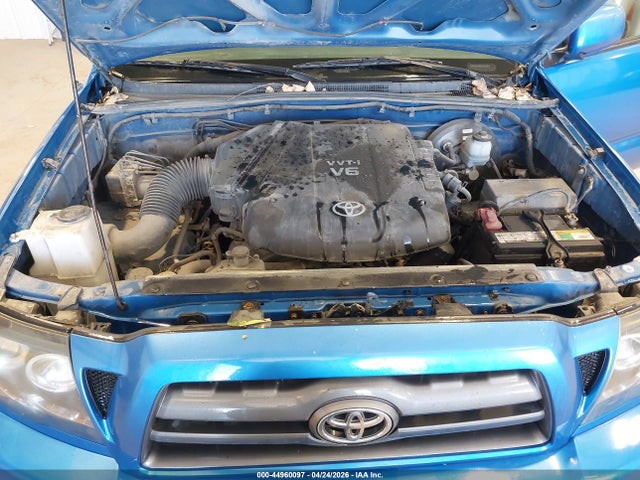 Toyota Tacoma V6