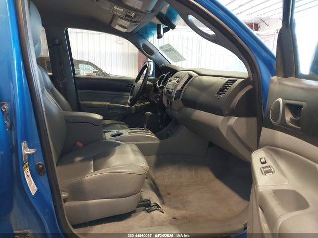 Toyota Tacoma V6