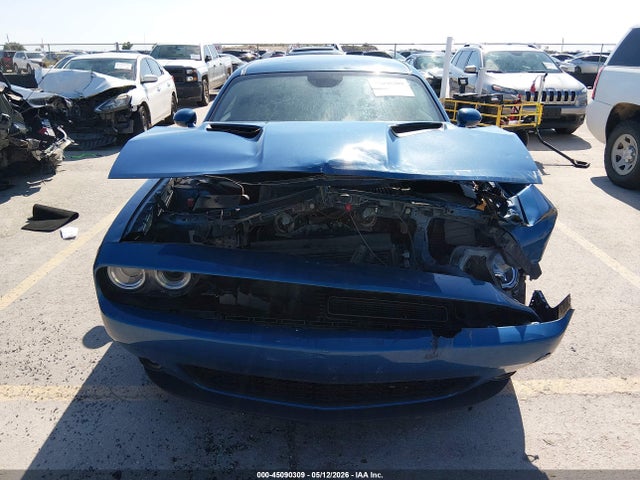 Dodge Challenger Sxt