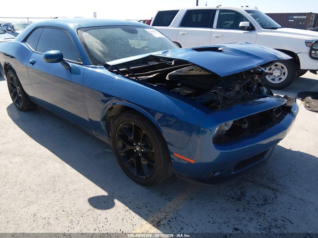 Dodge Challenger Sxt