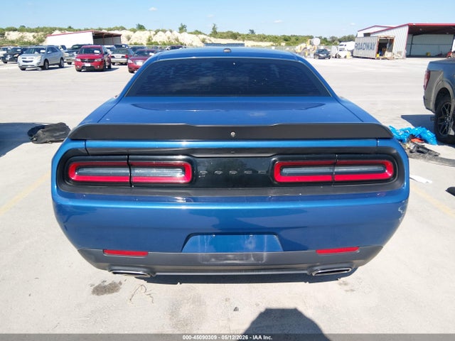 Dodge Challenger Sxt