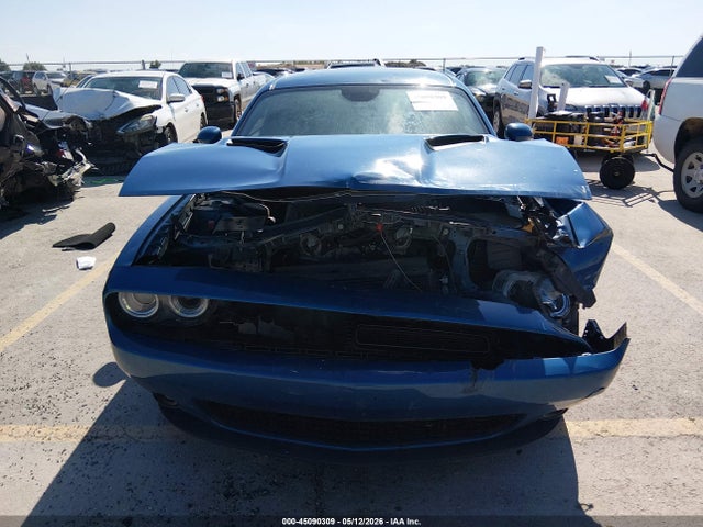 Dodge Challenger Sxt