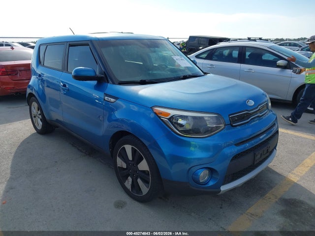 Salvage Kia Soul Image