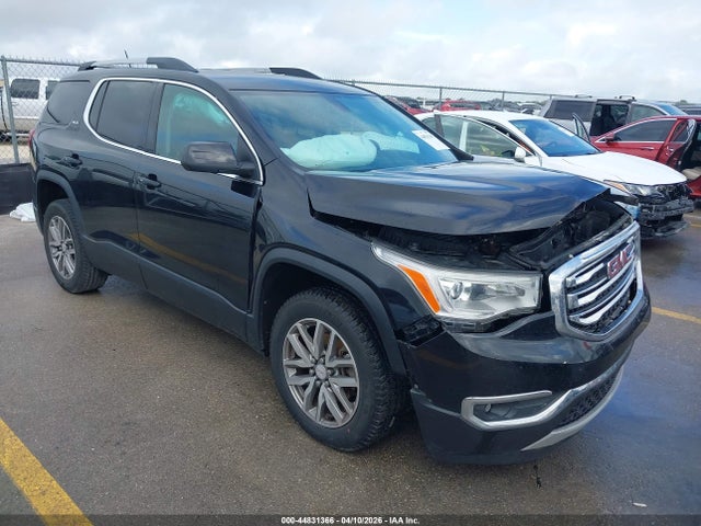 Salvage GMC Acadia Image