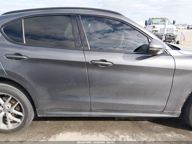 Alfa Romeo Stelvio Ti Sport Awd