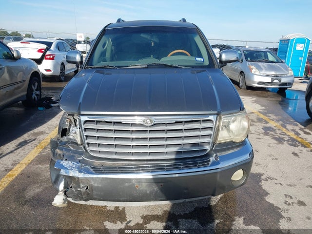 Chrysler Aspen Limited