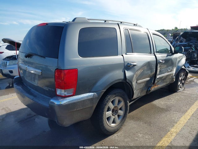 Chrysler Aspen Limited