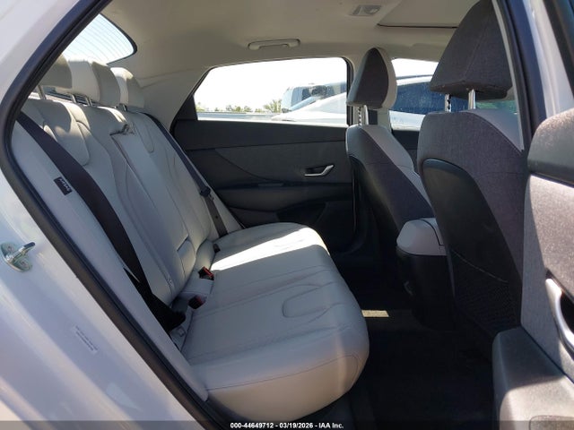 Hyundai ELANTRA Limited
