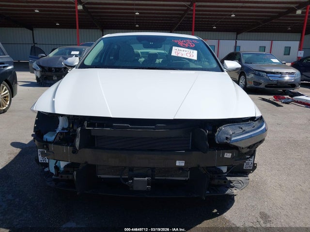 Hyundai ELANTRA Limited