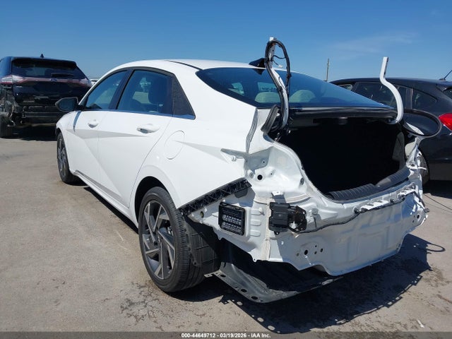 Hyundai ELANTRA Limited