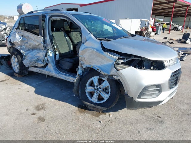 Salvage Chevrolet Trax Image