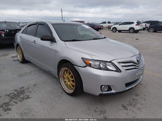 Salvage Toyota Camry Image