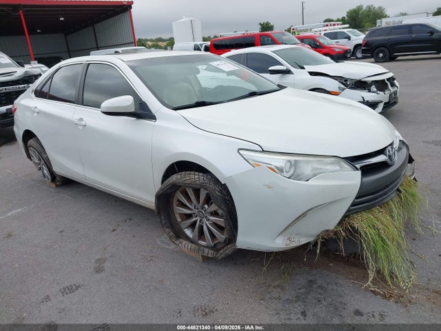 Salvage Toyota Camry Image