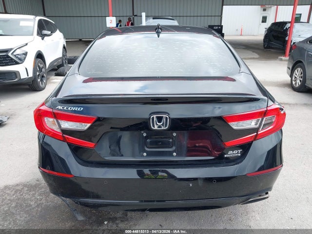 Honda Accord Touring 2.0t