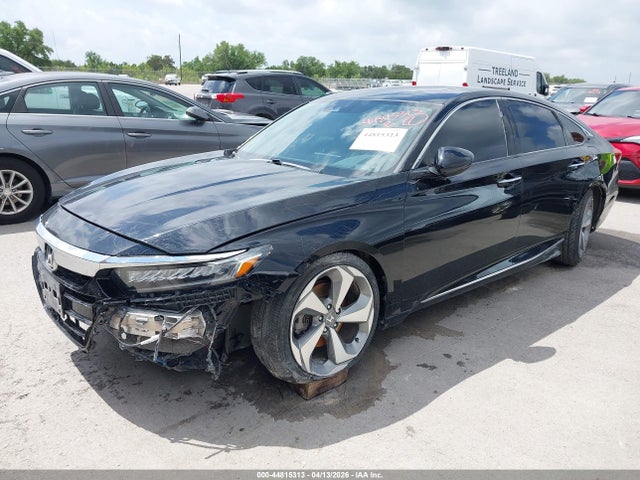 Honda Accord Touring 2.0t