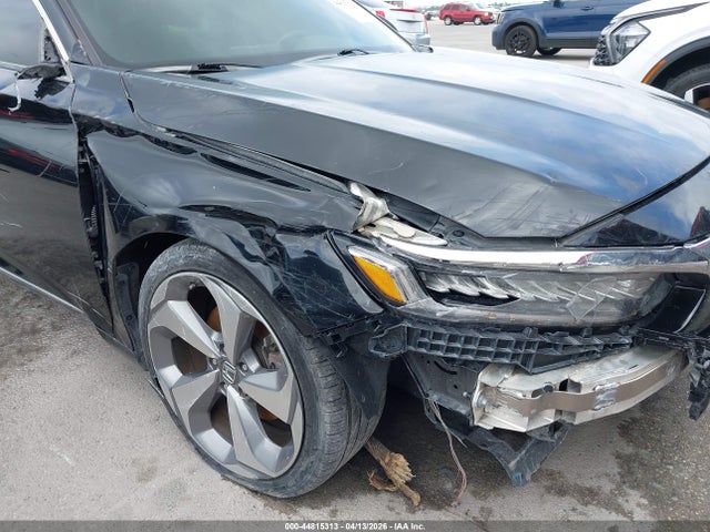 Honda Accord Touring 2.0t