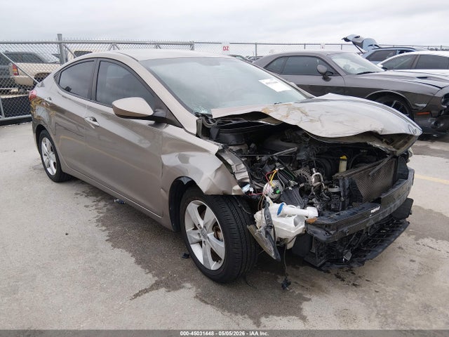 Salvage Hyundai ELANTRA Image