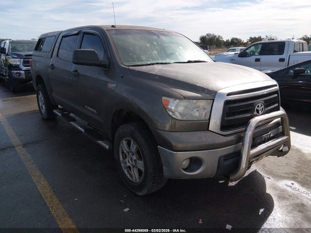 Salvage Toyota Tundra Image