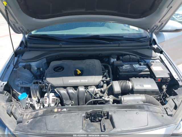 Hyundai ELANTRA Value Edition