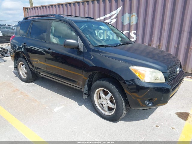 Salvage Toyota RAV4 Image