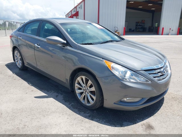 Salvage Hyundai SONATA Image