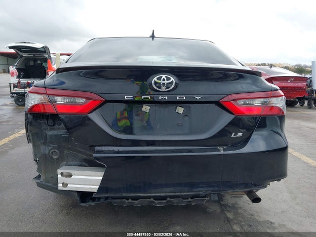 Toyota Camry Le