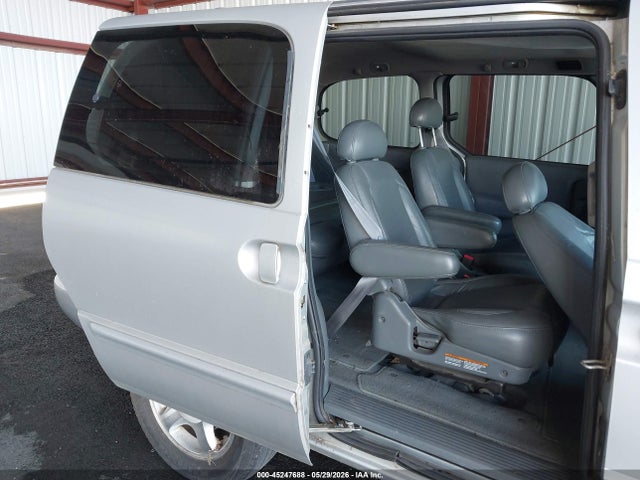 Nissan Quest