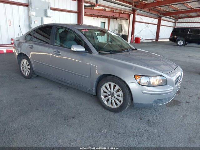 Salvage Volvo S40 Image