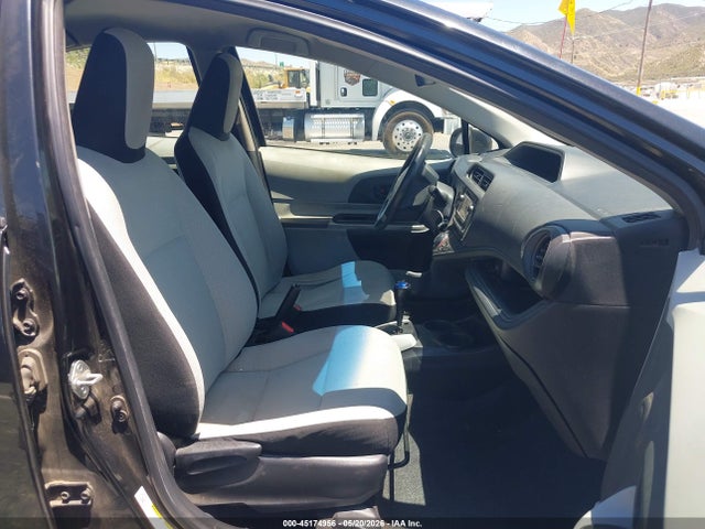 Toyota Prius c One