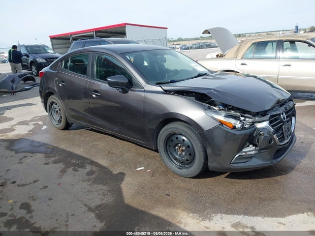 Salvage Mazda Mazda3 Image