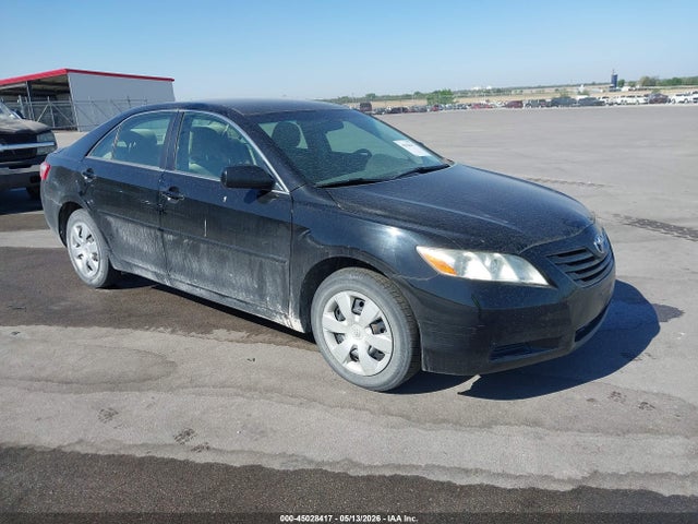 Salvage Toyota Camry Image