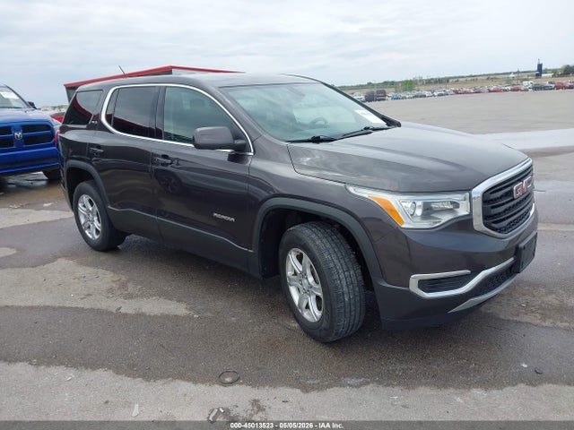 Salvage GMC Acadia Image